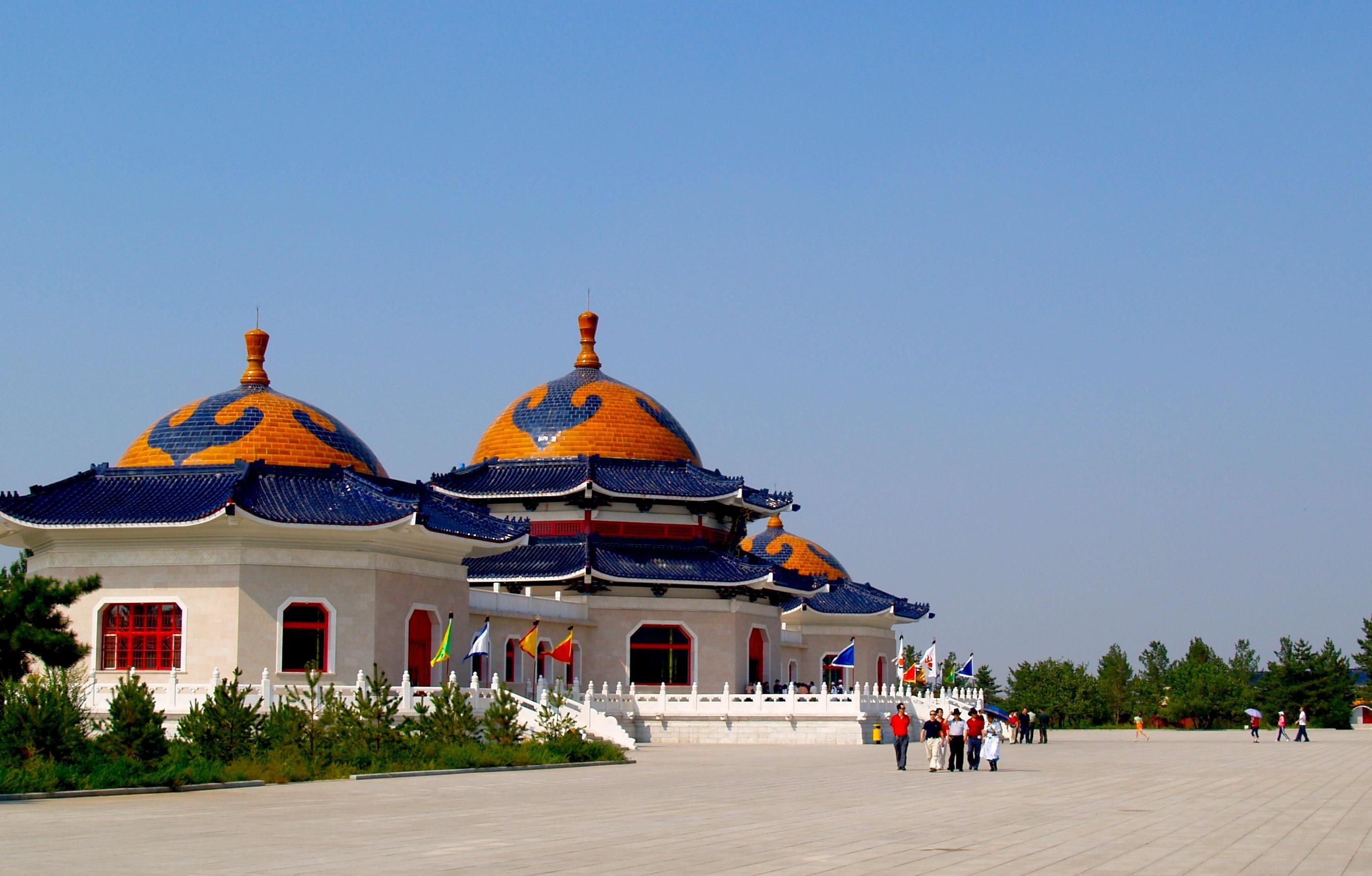 Tp.HCM - Hà Nội - Ordos - Thảo Nguyên Ordos - Sa Mạc Vọng Âm - KDL Thành Cát Tư Hãn 7 ngày 6 đêm